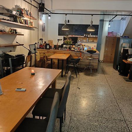 Formosa Backpackers Hostel & Apartment（青年民宿） Città di Hualien Esterno foto