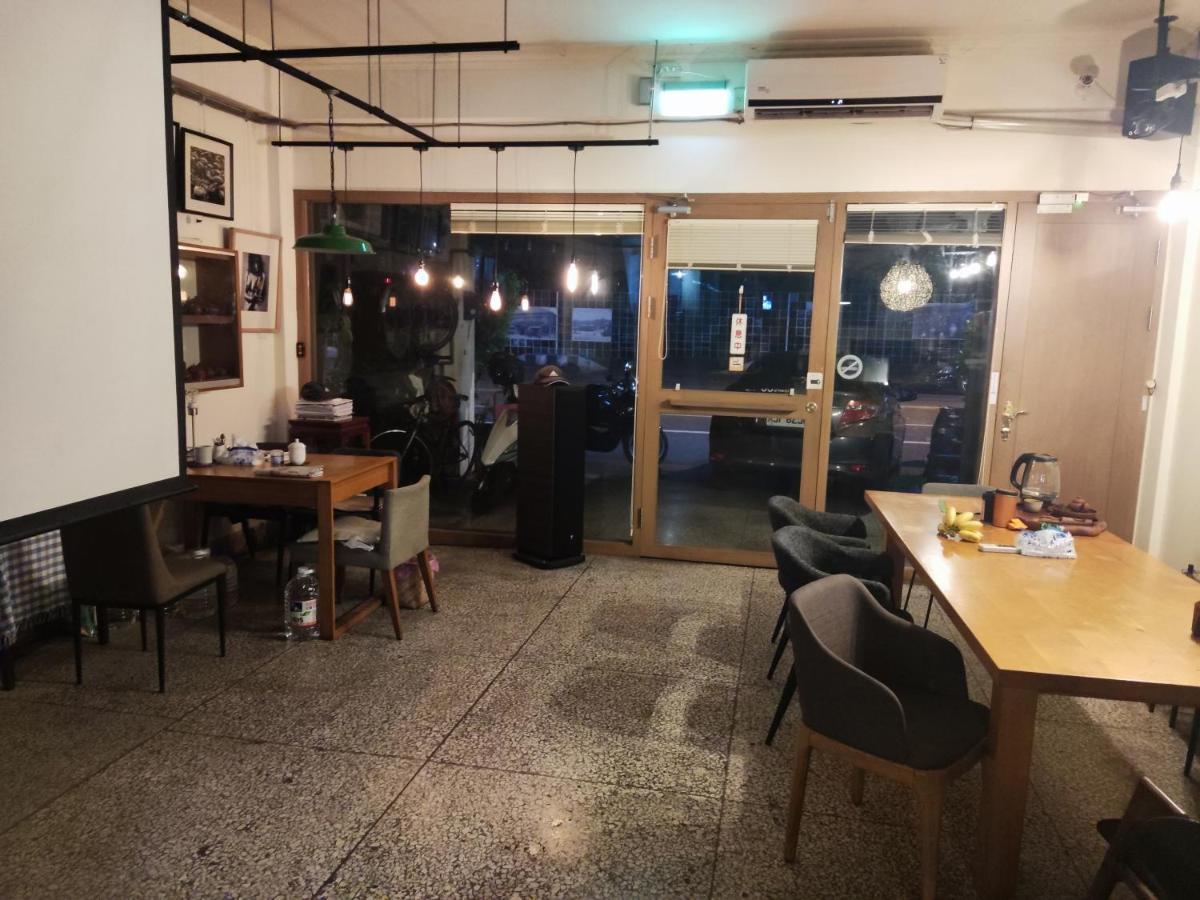 Formosa Backpackers Hostel & Apartment（青年民宿） Città di Hualien Esterno foto
