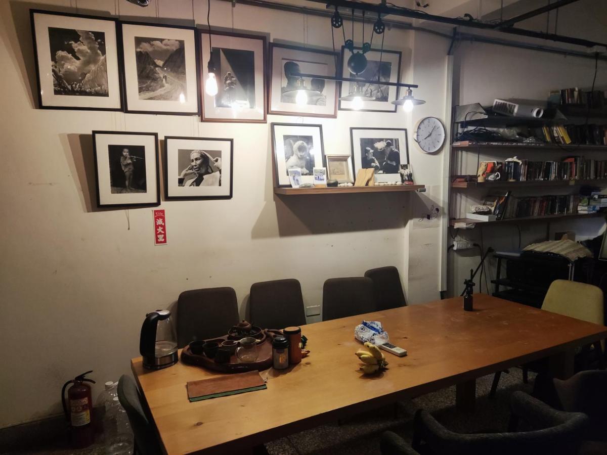 Formosa Backpackers Hostel & Apartment（青年民宿） Città di Hualien Esterno foto