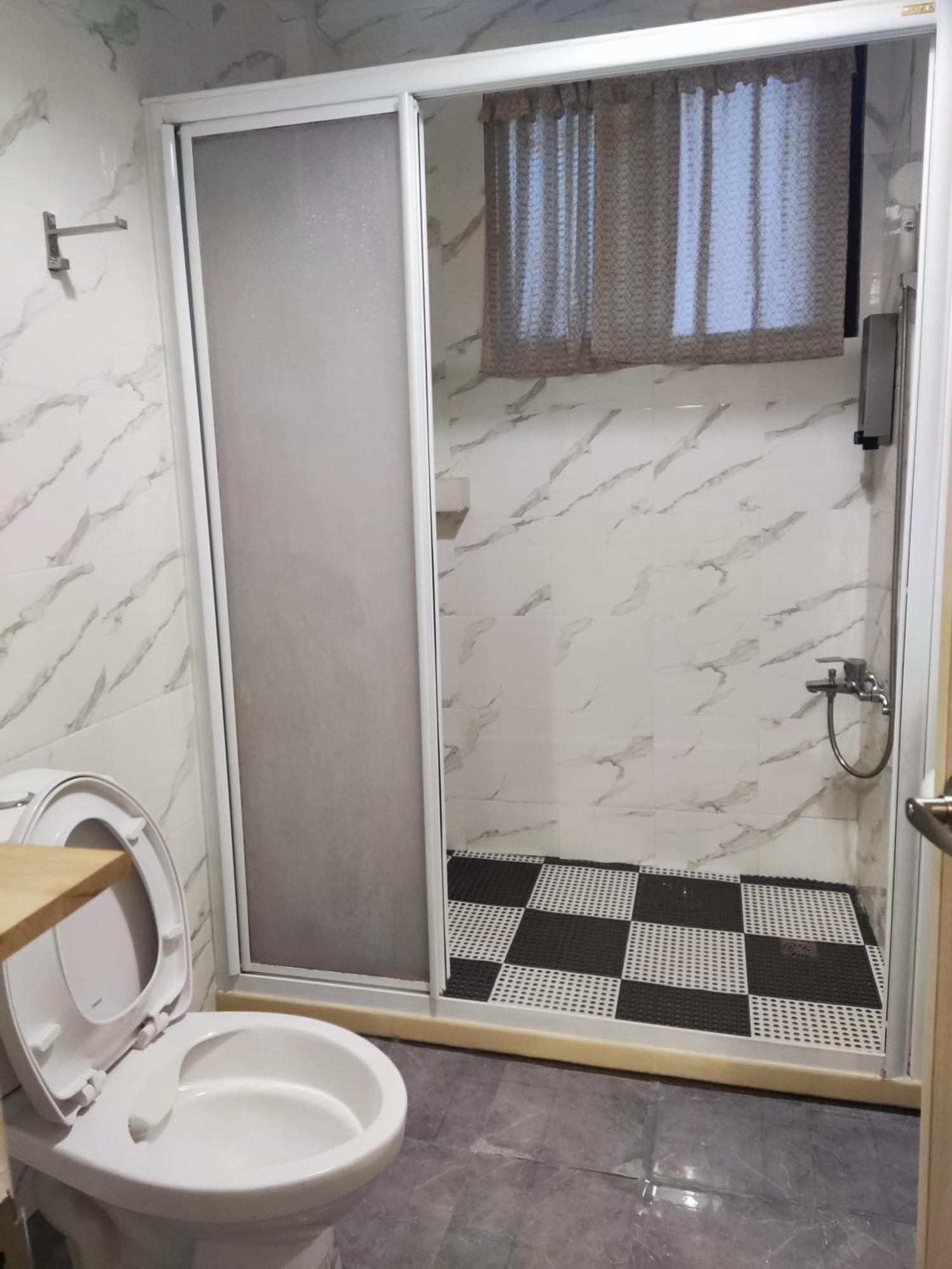 Formosa Backpackers Hostel & Apartment（青年民宿） Città di Hualien Esterno foto