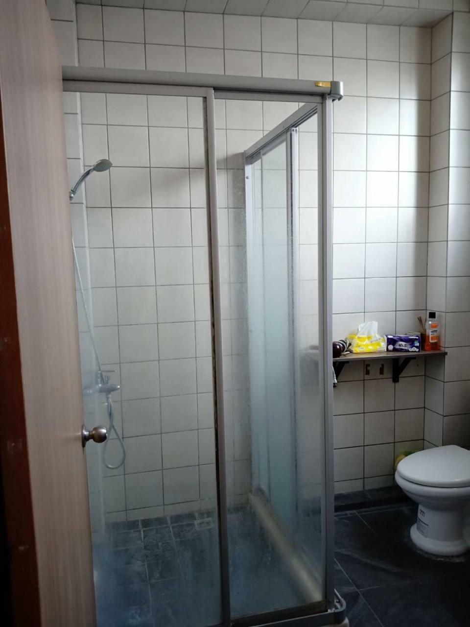 Formosa Backpackers Hostel & Apartment（青年民宿） Città di Hualien Esterno foto