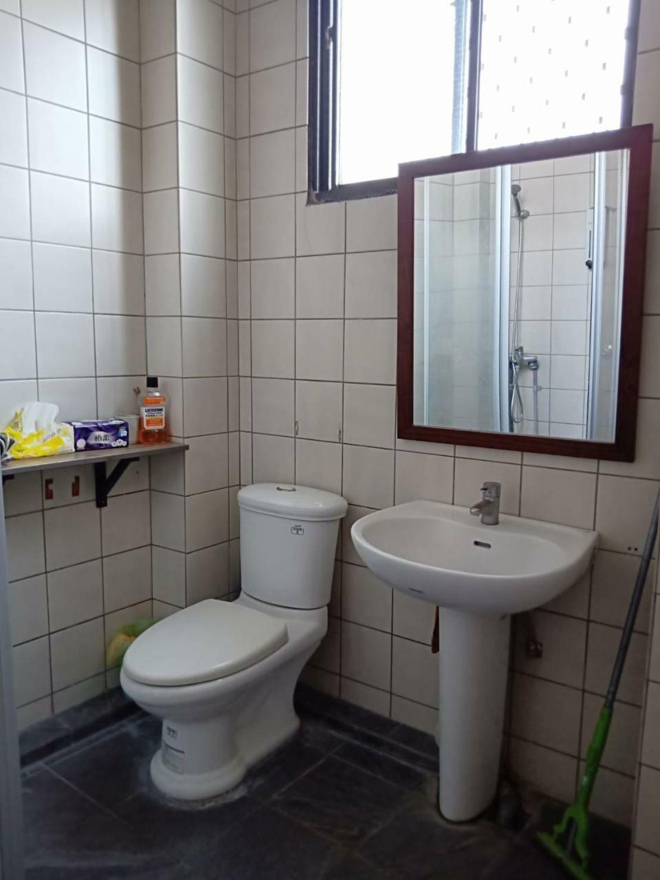 Formosa Backpackers Hostel & Apartment（青年民宿） Città di Hualien Esterno foto